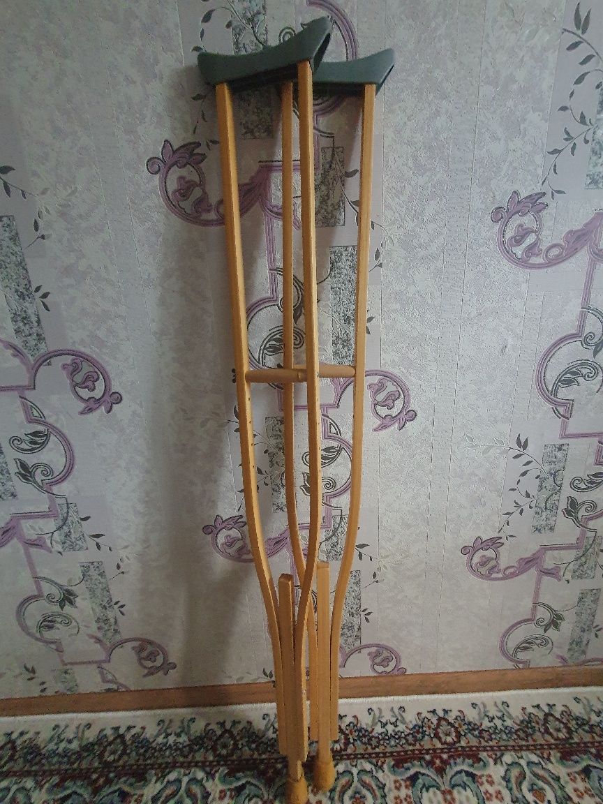 продаётся костыли