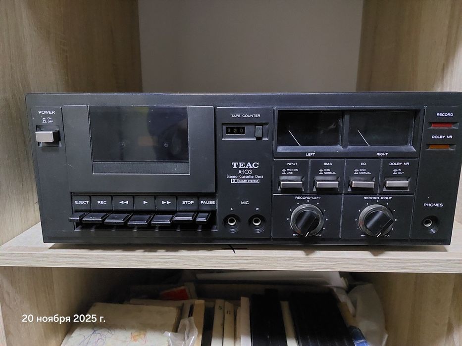 Продаётся магнитофон