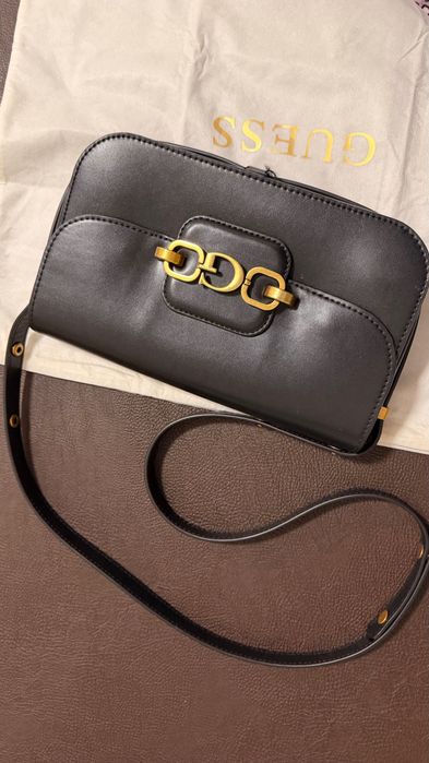 Guess Hensely G черна