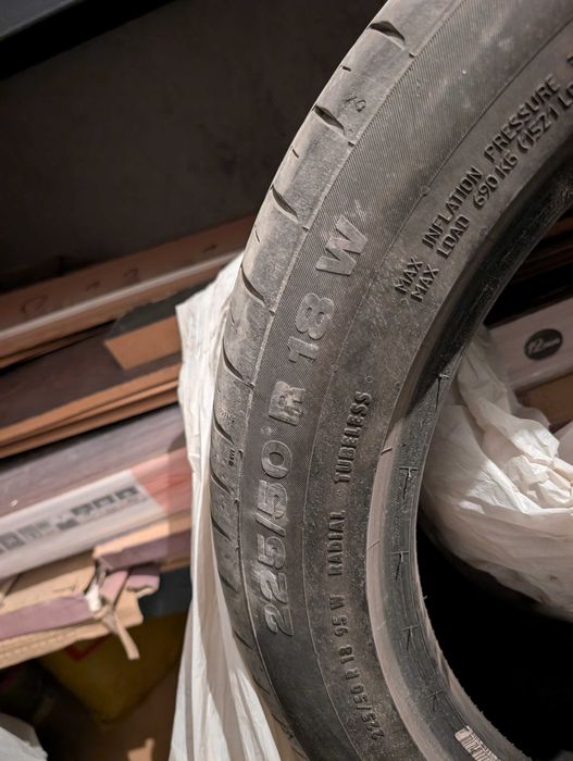 3 бр. гуми Continental ContiSportContact 225 50 18 (Runflat)