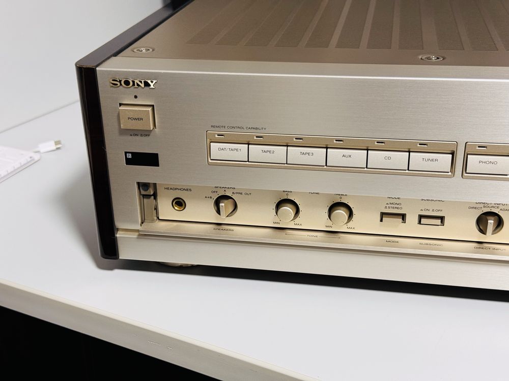 Amplificator Hi-Fi SONY F770ES,MOS-FET-power,champagne,laterale lemn!!