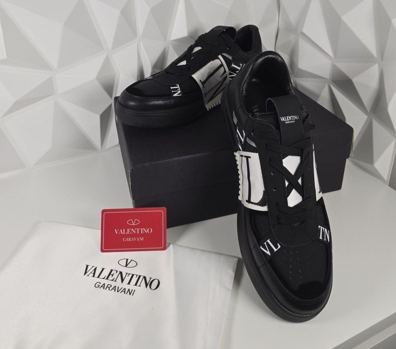 Мъжки обувки VLTN