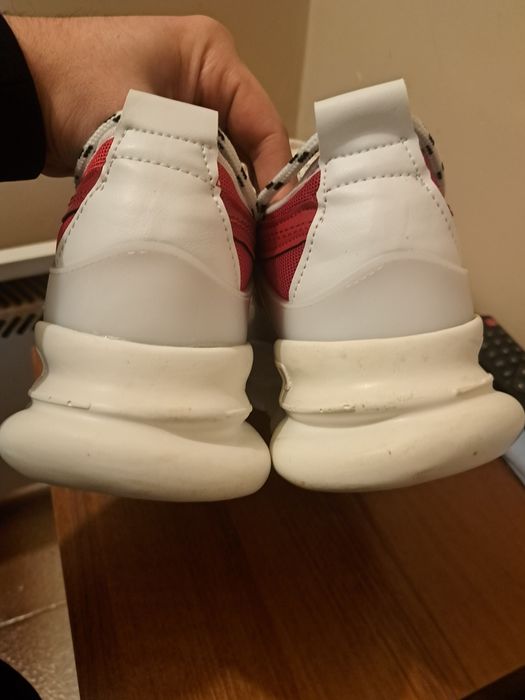 Продавам мъжки маратонки