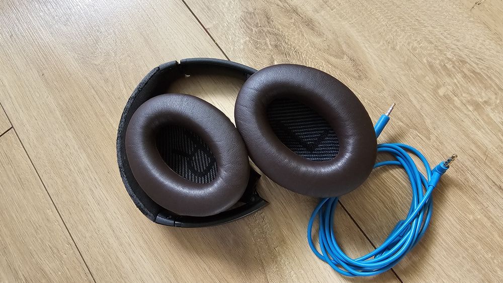 Casti Bose Quietcomfort QC 25.