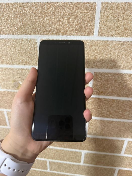 продам Samsung Galaxy A9