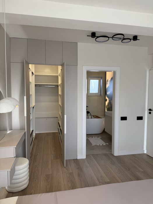 Vand casa insiruita 4 camere, 3 bai, gradina, terasa,parcare