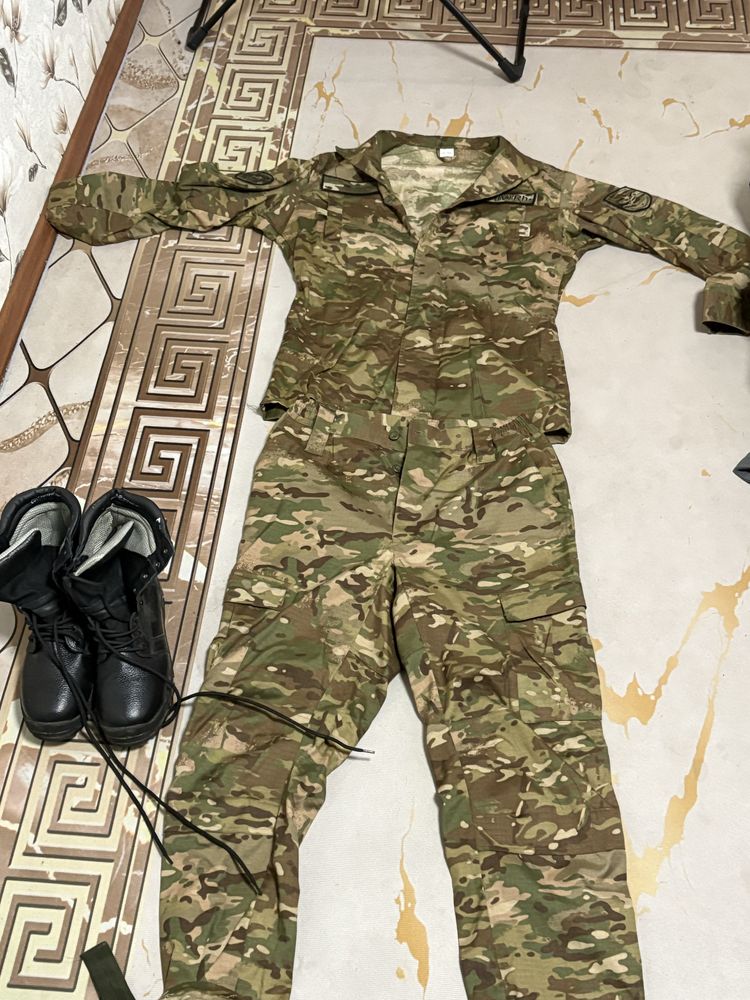 Продам военную форму мультикам