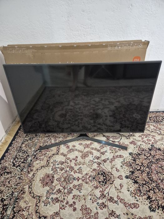 Продам телевизор самсунг 55 140см