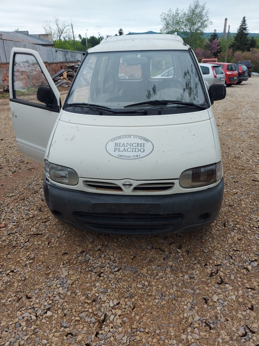 Nissan Vanette 2.3d на части !!!