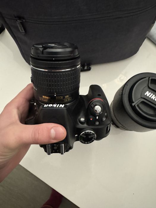 Aparat foto DSLR Nikon D3300 (2 obiective 18-55 mm si 55-300)