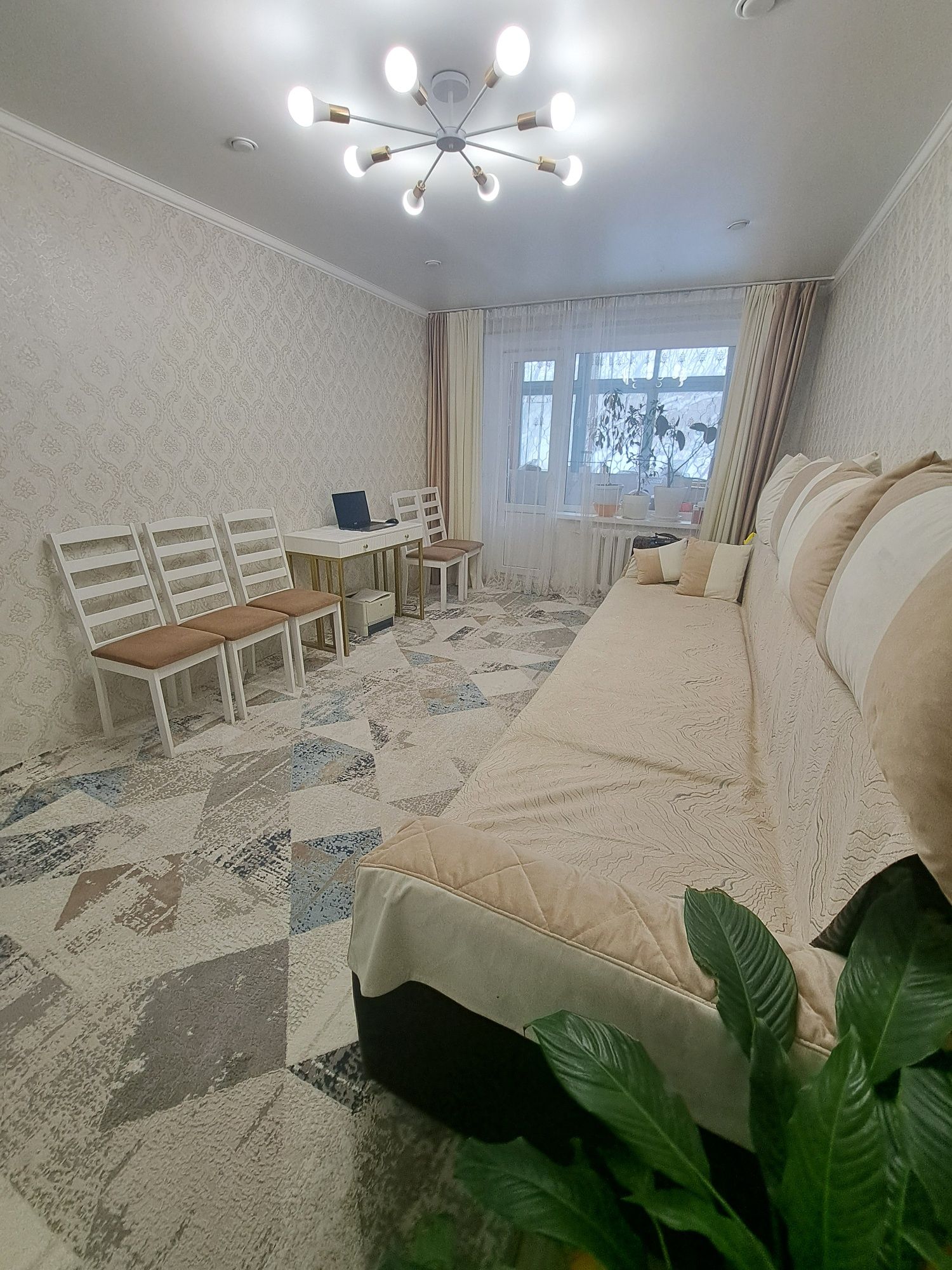 Продаём двухкомнатную квартиру УП за Алтын Араем