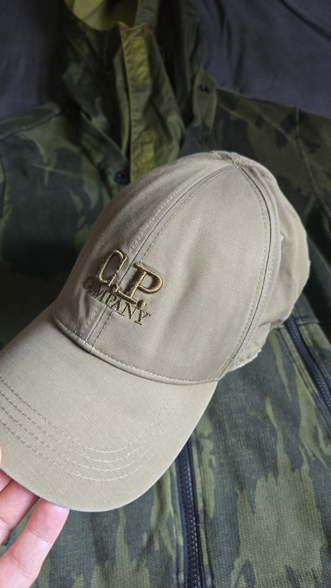 Шапка C.p company original