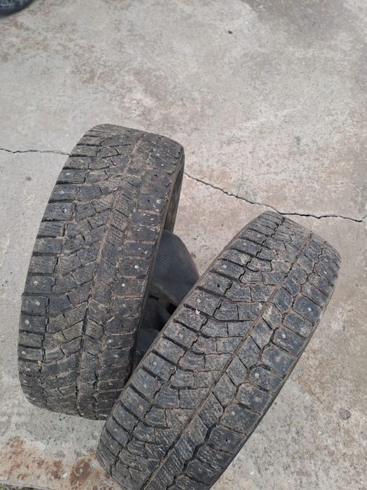 Продаю зимние шины 195/65 R15