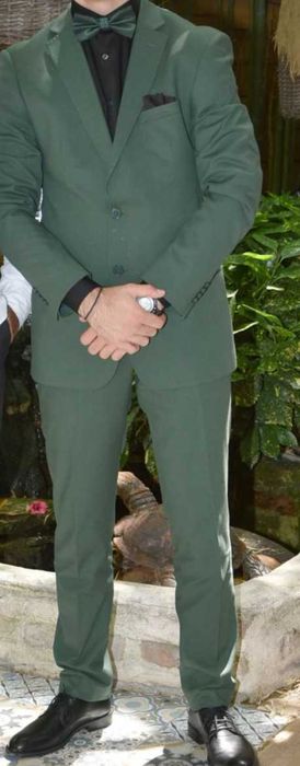 Продава се мъжки костюм Teodor