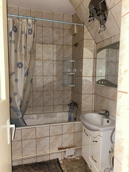 Vând garsonieră în Hunedoara, zona Micro4-Flacăra,