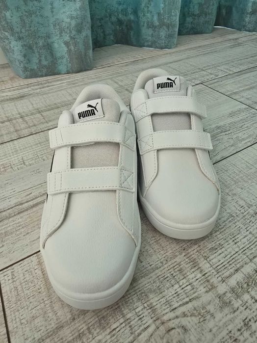 НОВИ Детски маратонки Puma Rickie Classic V Inf