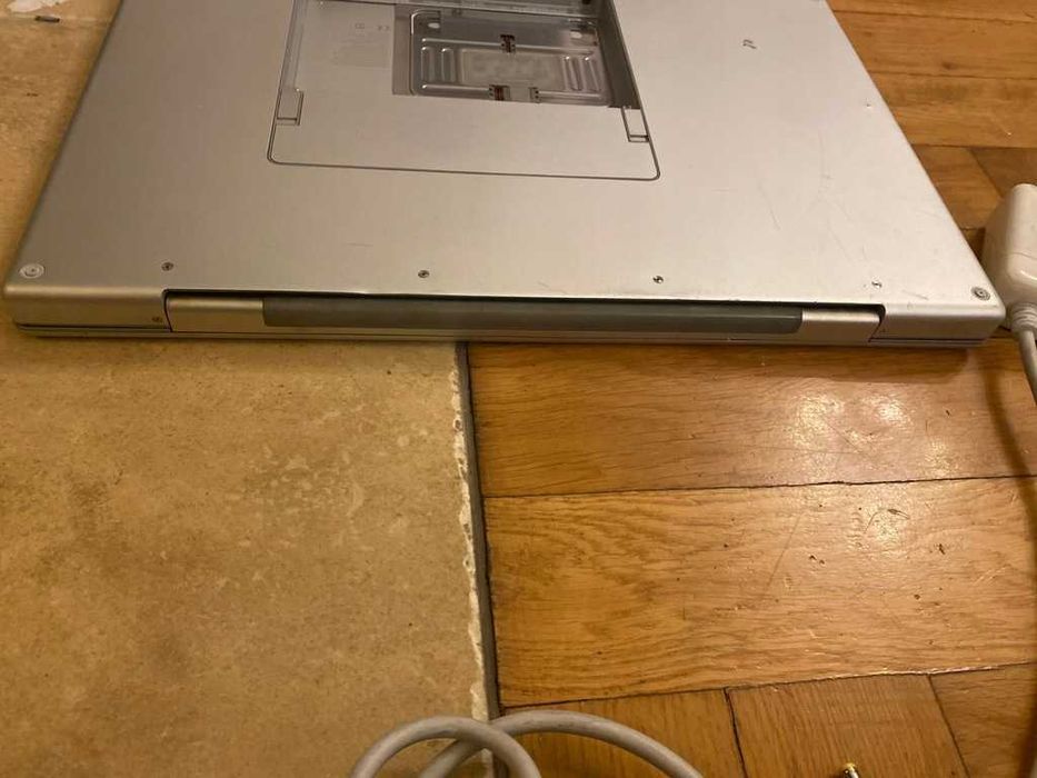 Laptop de colectie Apple Macbook Pro A1212 - 2006 - functional perfect