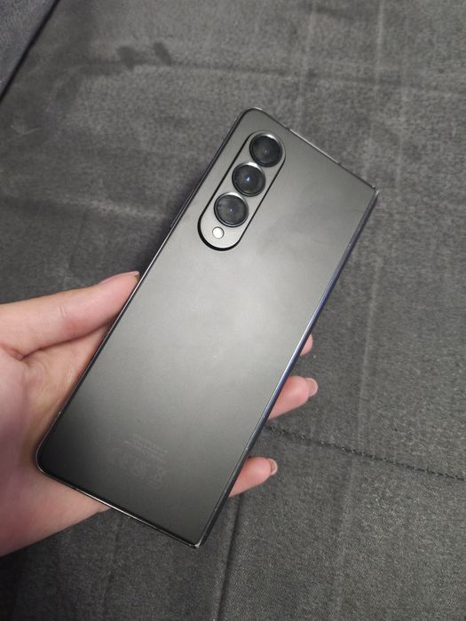 Samsung fold 4 256 GB