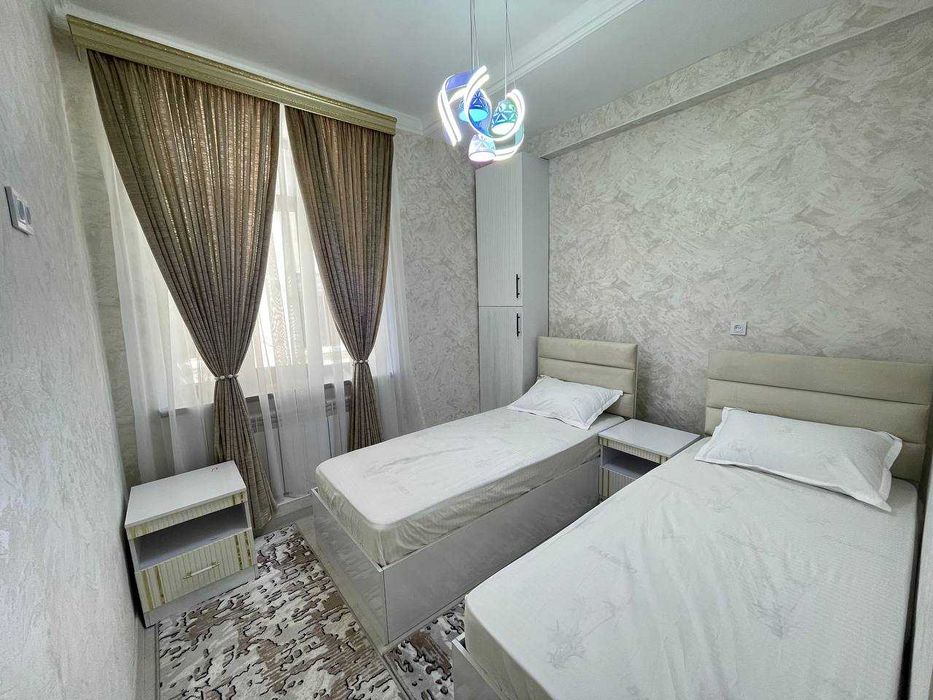 3х комнатная квартира на 2 этаже 65кв/м, в Самарканде
