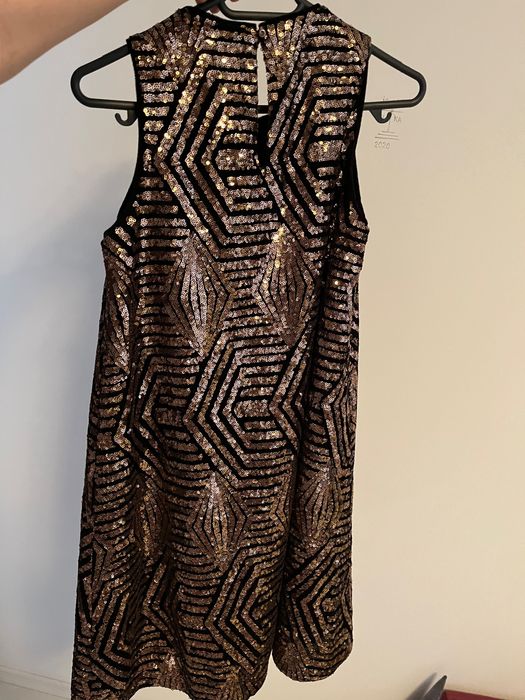 Rochie paiete roze scurta