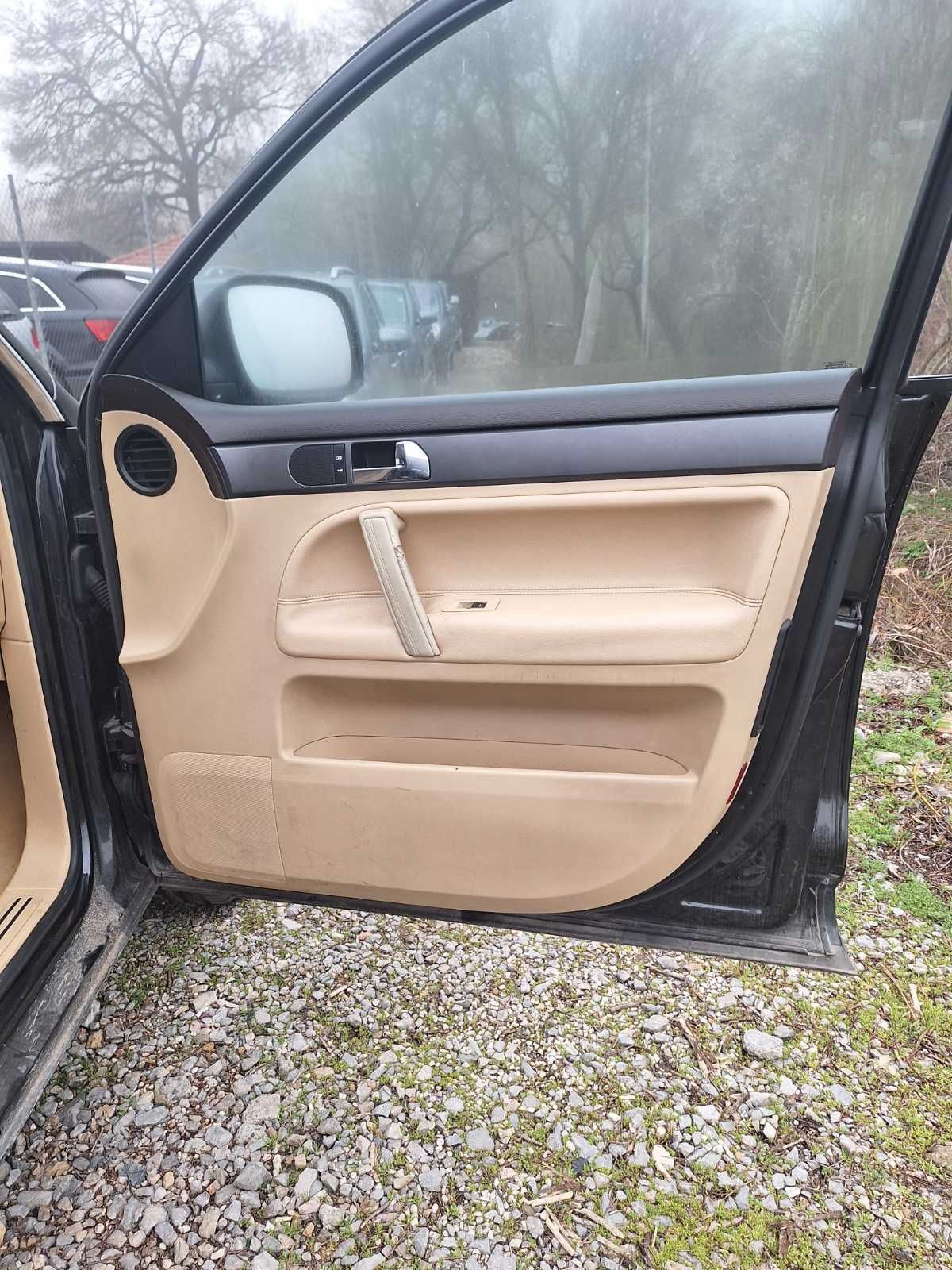 Vw Touareg 2.5 R5 ,174 к.с. автомат , 60 броя на части
