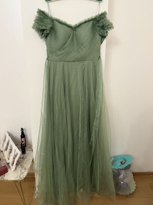 Официална рокляя