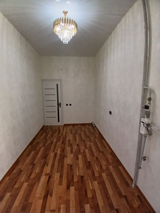 7 микрараёнда 1 хонали 42 квадрат .4 этаж дом 5 этажлик .нархи 29000 д