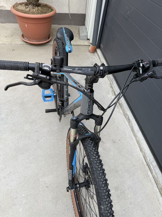 Bicicleta FOCUS Black Forest