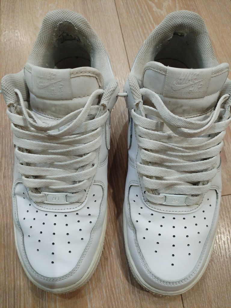 Nike air force triple white маратонки  оригинален