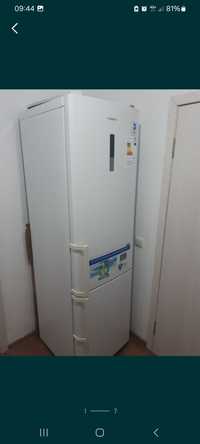 Продаётся двухкамерный холодильник марки "Самсунг"