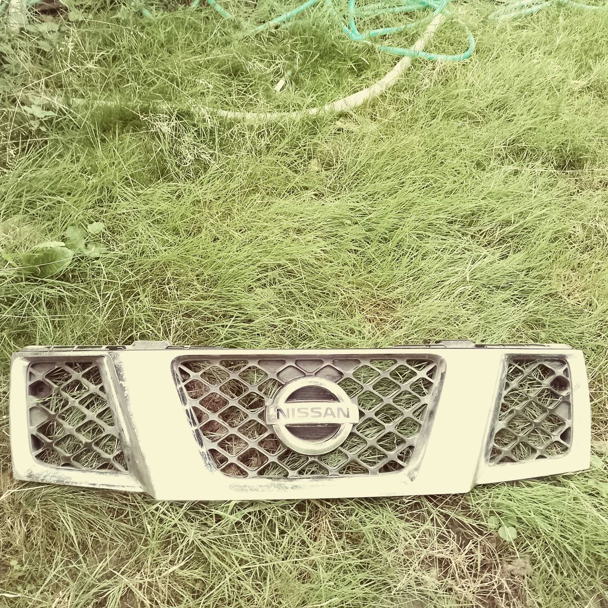 grila bara fata cu sigla original nissan navara