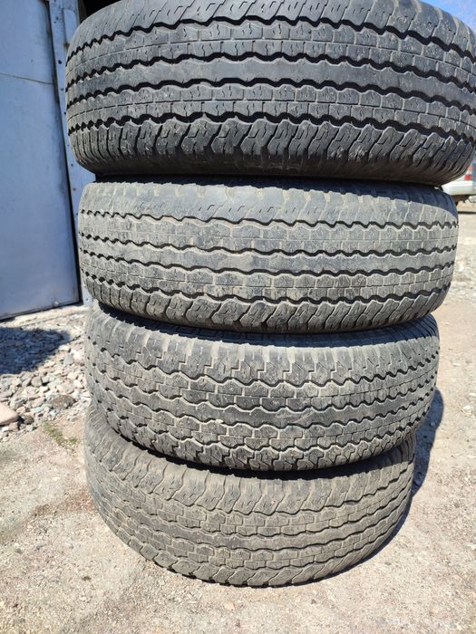 Продам комплект всесезонной резины Dunlop Grandtrek