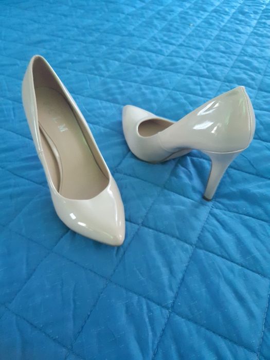 Pantofi dama bej 39