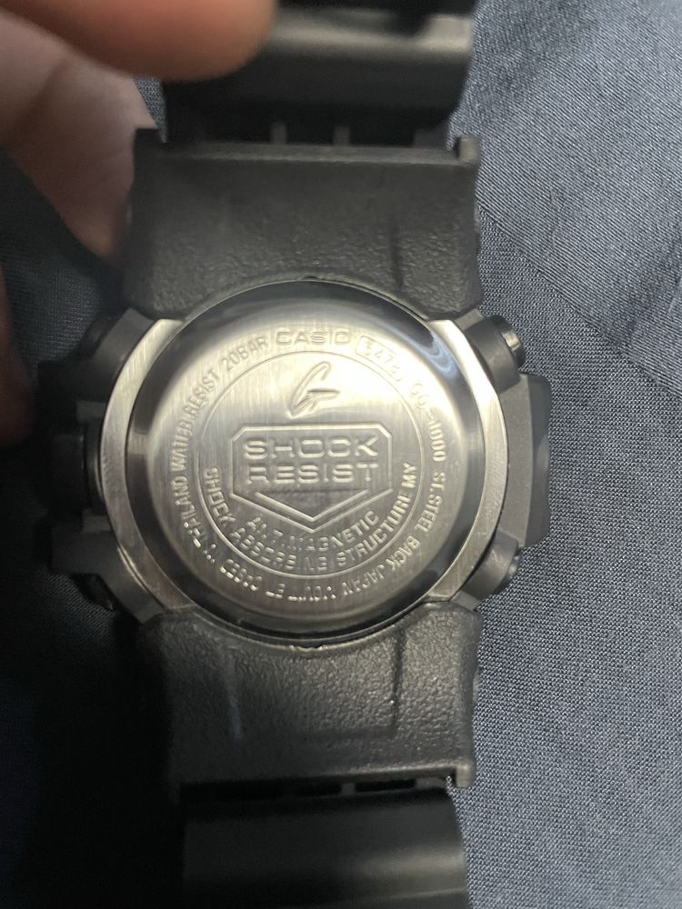 CASIO g-shock.