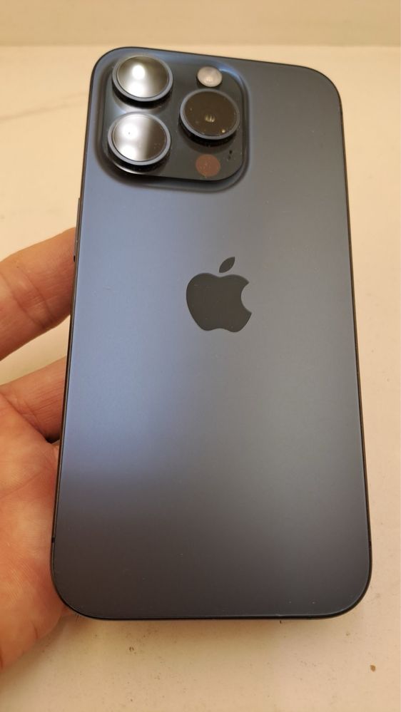 Iphone 15 pro 256 gb.