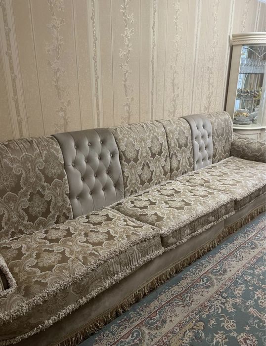 Продается шикарный диван