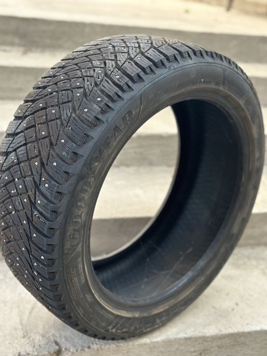 235/45/18 Зимняя резина камри 70,75,80 почти новые 2023,2024года есть