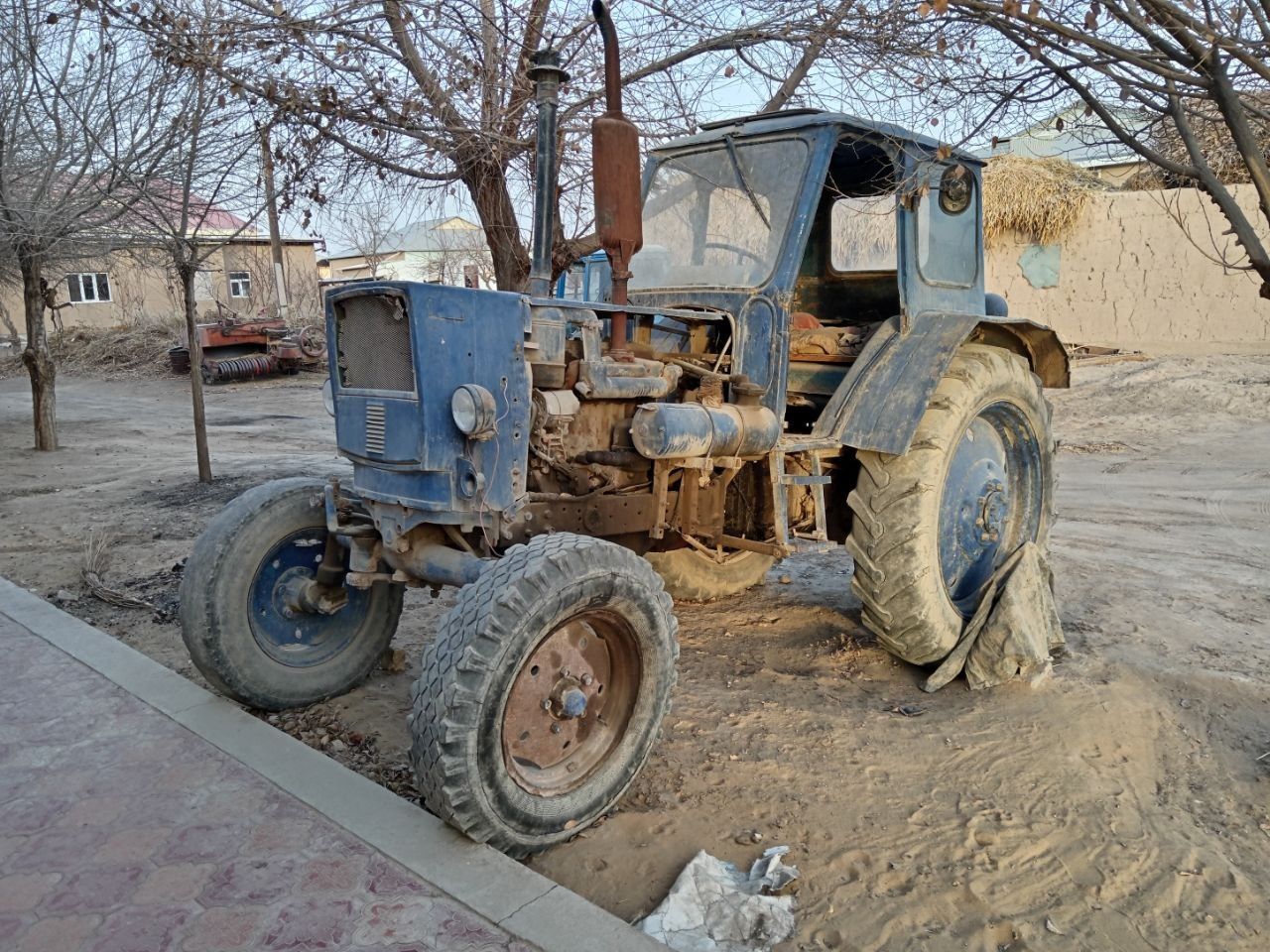 ЮМЗ сотилади холати яхши