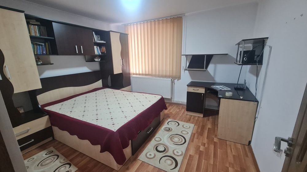 Vând apartament 2 camere bl d11 sc 3 et1 ap46 ultra central