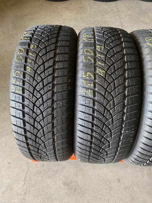 Anvelope iarna 215/50/18 Goodyear Ultra Grip Performance 215 50 18 R18