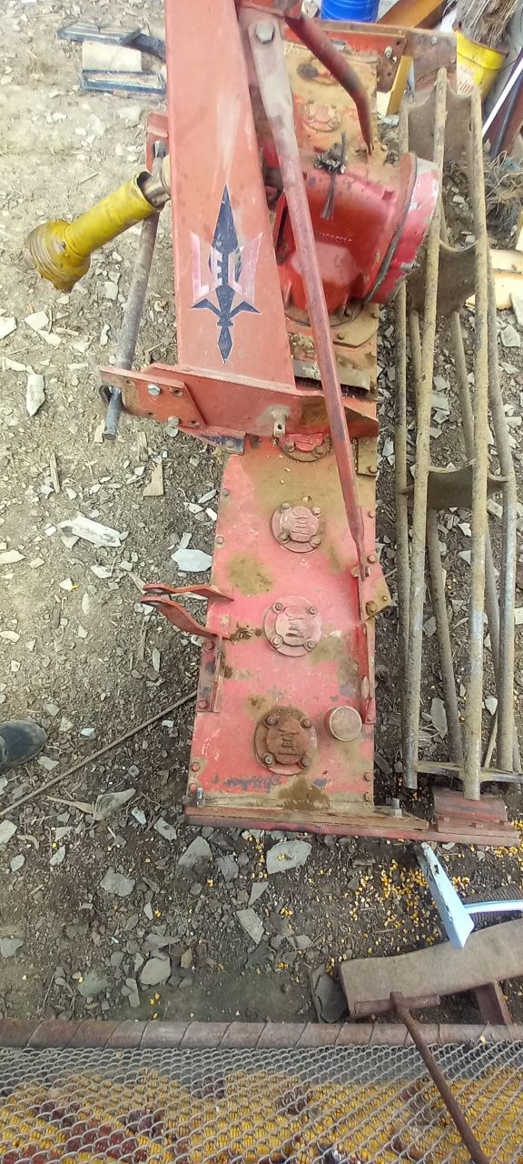 Vând grapă rotativă lely de 250 cm