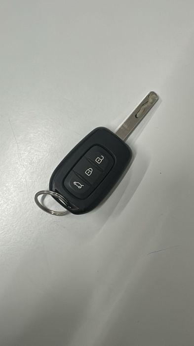 REPARATII CONTACTE AUTO/Deblocari auto/Copiere chei Auto moto cu cip