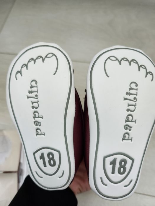 Papucei baiat, marime 18