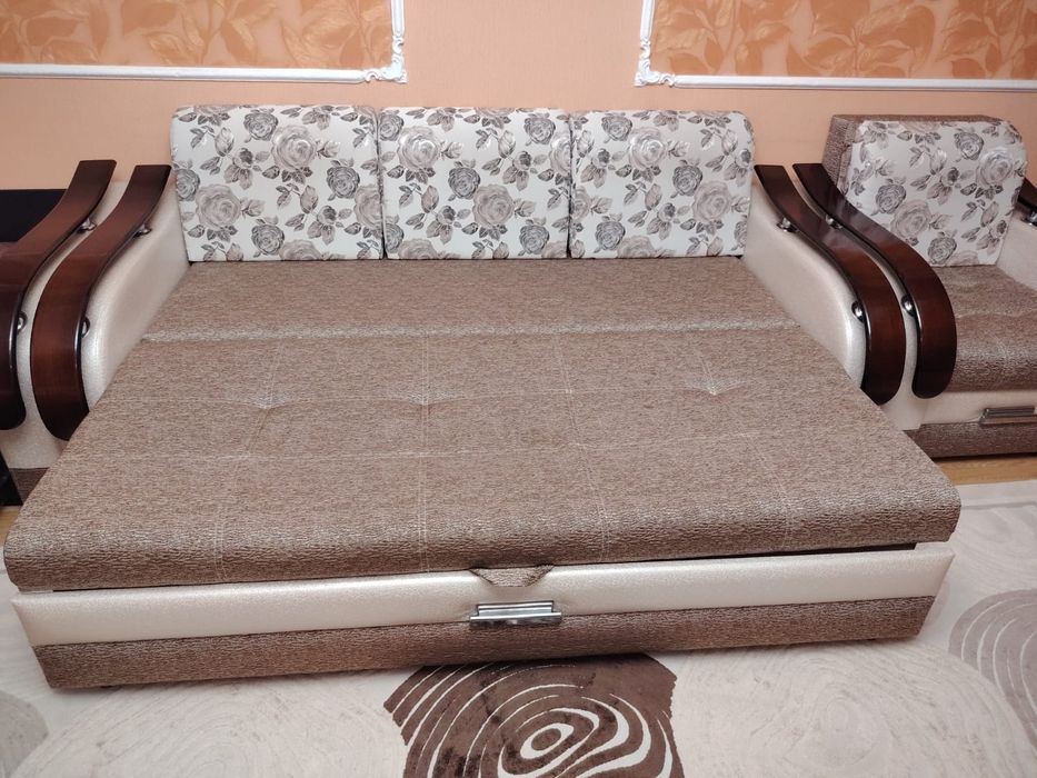 Продам Диван и 2 кресла