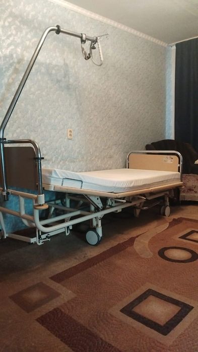 Продам медицинскую кровать