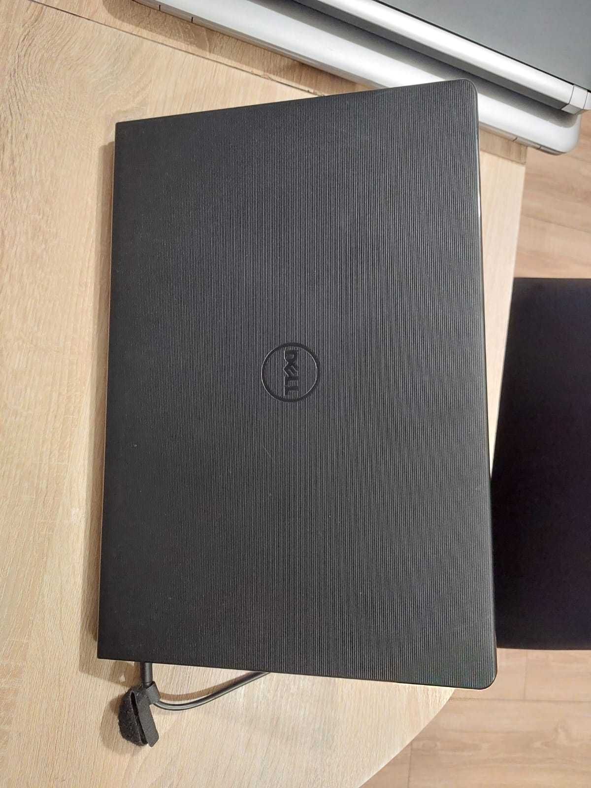 Laptop Dell vostro 3558 I3, 4 GB ram. 1 TB Hdd