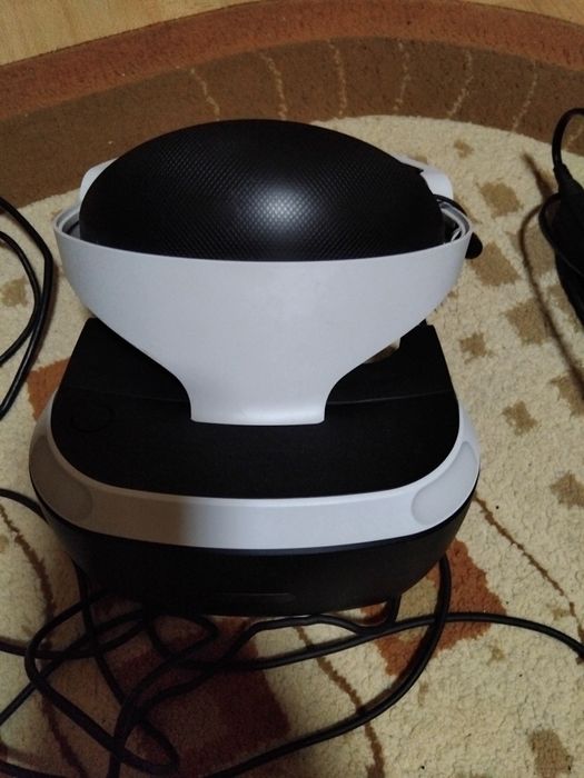 Casca VR PS4 si manete move