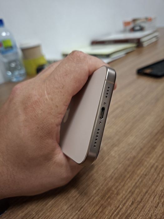 iPhone 16 Pro Max 256 Desert 96%