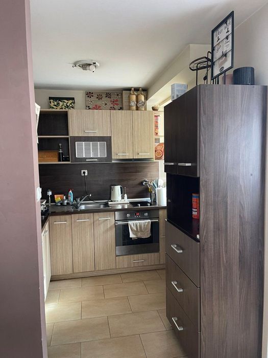 Дава се под наем Тристаен апартамент в Пловдив, Кючук Париж - 90 кв.м за 561 € - Снимка #3