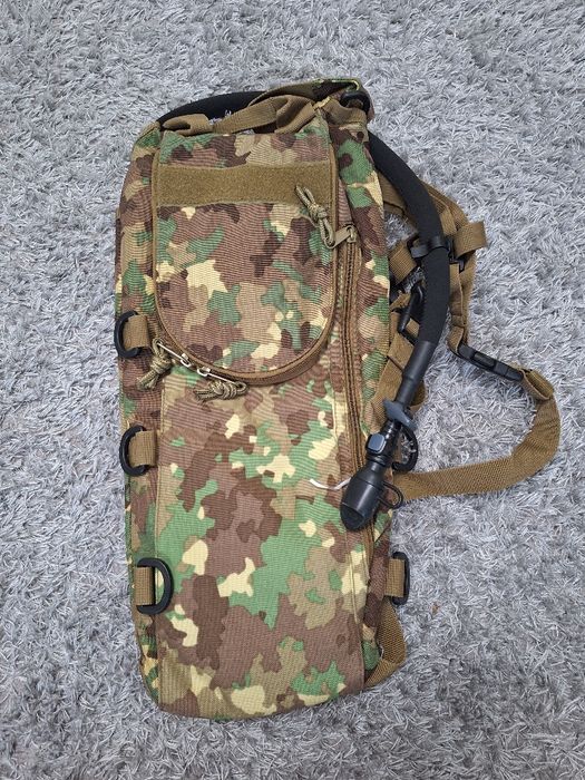 Vand tinuta militara